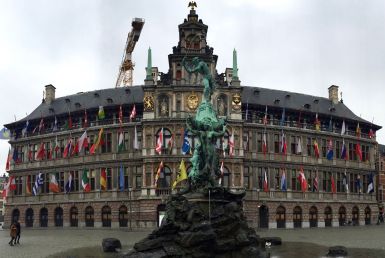 Ayuntamiento de Amberes - ArquiTravel - Cornelis Floris de Vriendt - Amberes - Bélgica